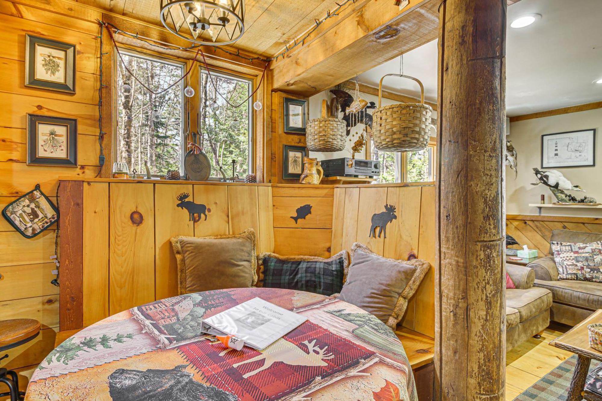 Rustic Searsport Cabin Loft And Sunroom On 10 Acres Eksteriør billede