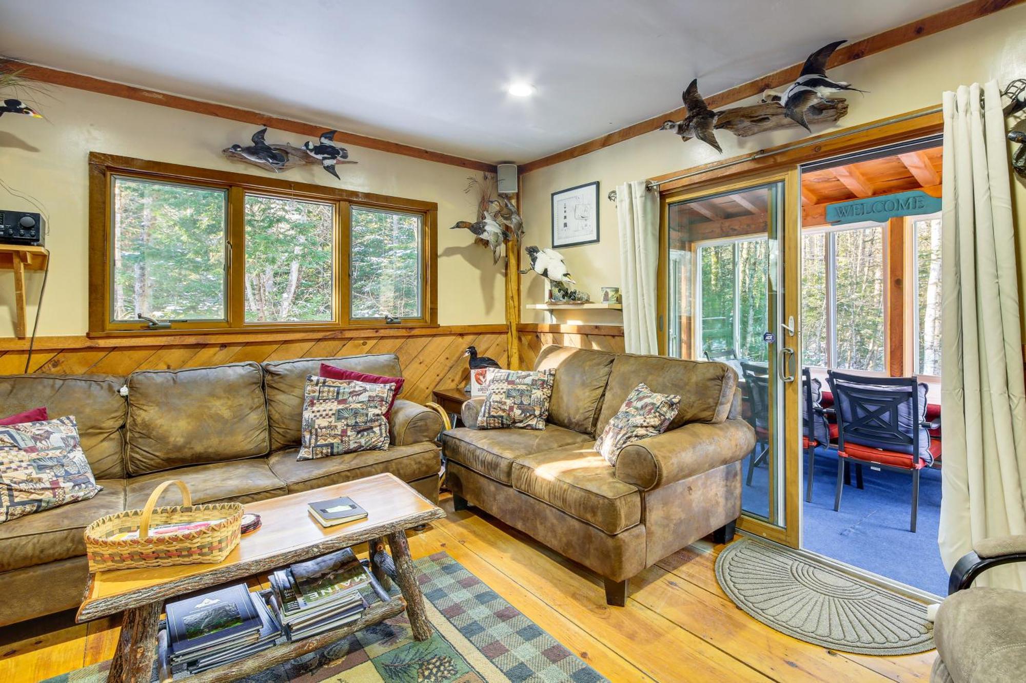 Rustic Searsport Cabin Loft And Sunroom On 10 Acres Eksteriør billede