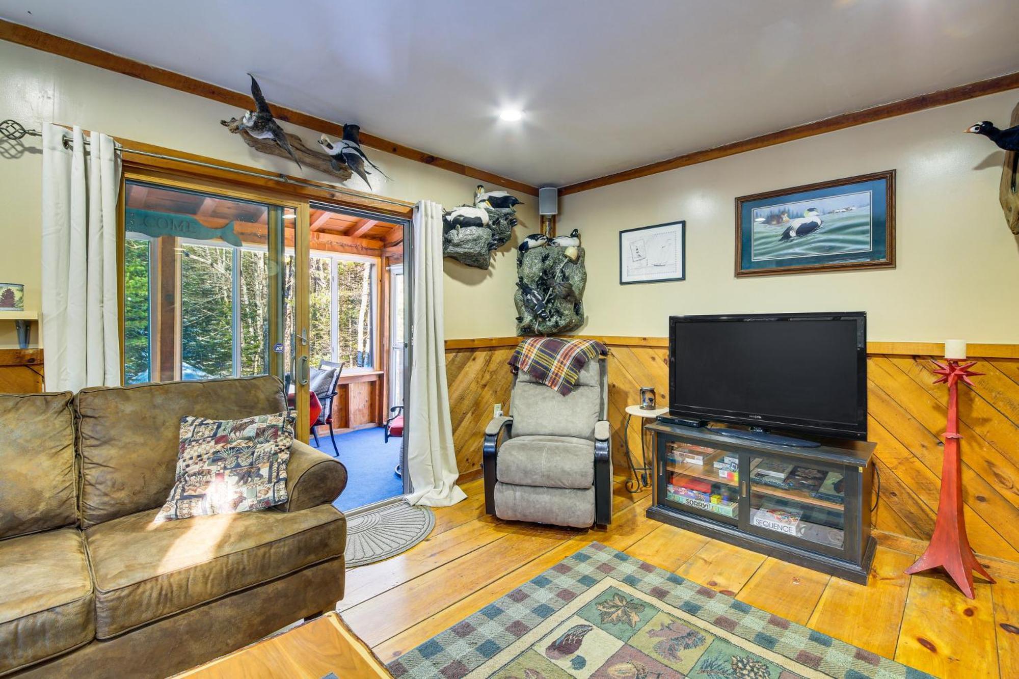 Rustic Searsport Cabin Loft And Sunroom On 10 Acres Eksteriør billede